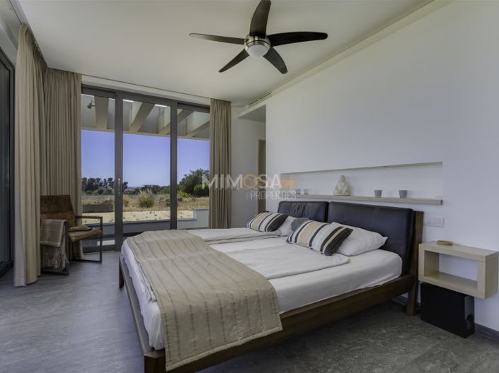 Image No.29-4 Bed House for sale