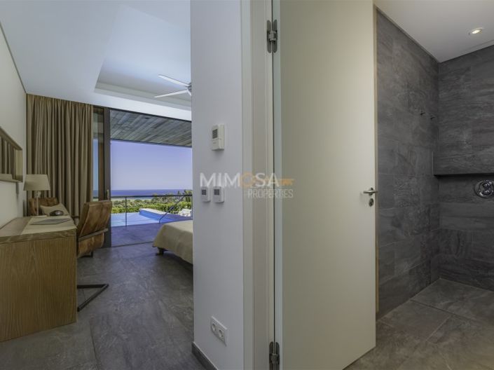 Image No.34-4 Bed House for sale