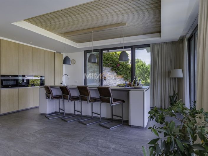 Image No.49-4 Bed House for sale