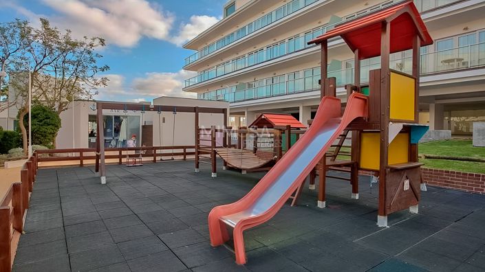 Image No.18-2 Bed Flat for sale