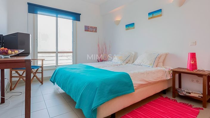 Image No.7-2 Bed Flat for sale