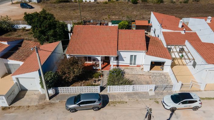 Image No.1-3 Bed Property for sale