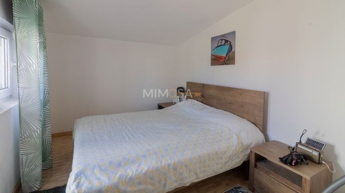 Image No.13-3 Bed Property for sale