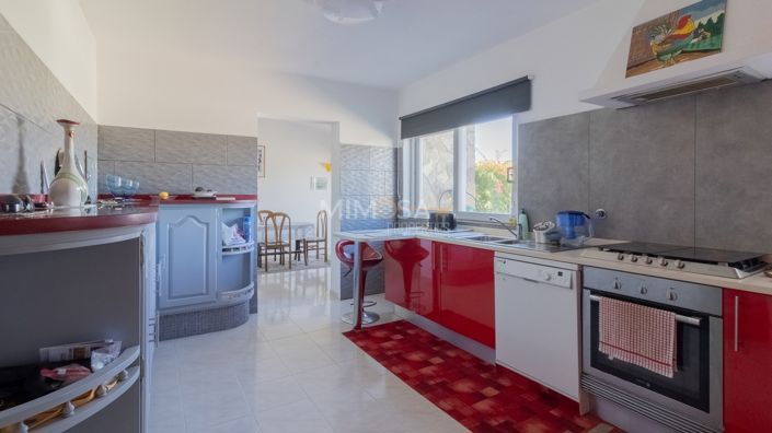 Image No.23-3 Bed Property for sale