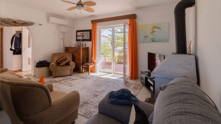 Image No.6-3 Bed Property for sale