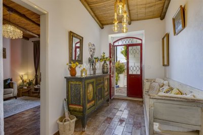 Hall Entrada