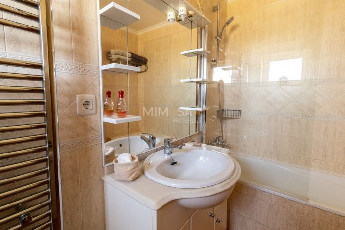 Image No.19-Appartement de 1 chambre à vendre à Lagos