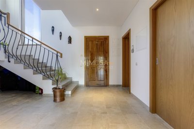 Hall Entrada