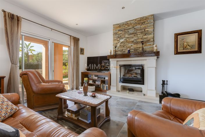 Image No.5-4 Bed House for sale