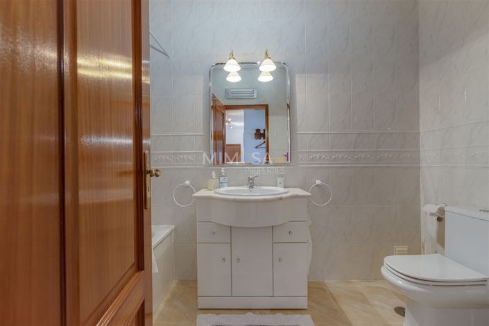 Image No.16-1 Bed Flat for sale