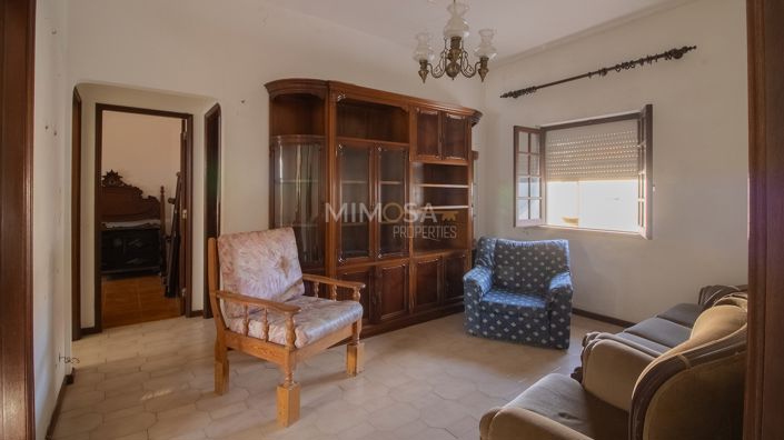 Image No.4-2 Bed Flat for sale