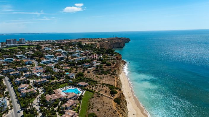 Image No.10-2 Bed Flat for sale