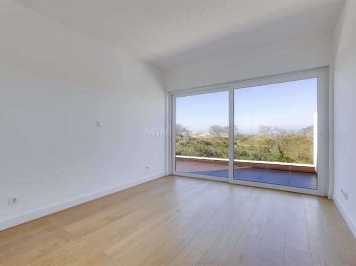 Image No.32-3 Bed House for sale