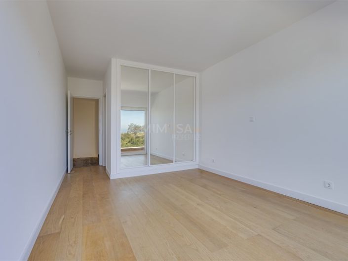 Image No.33-3 Bed House for sale