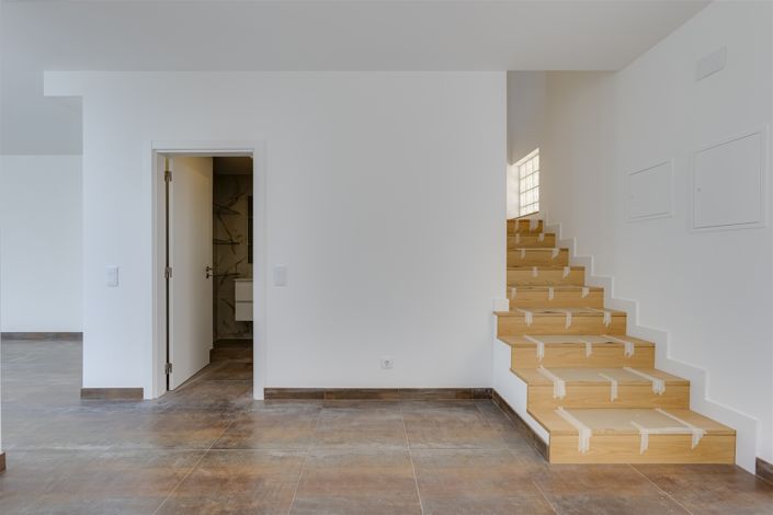 Image No.6-3 Bed Property for sale