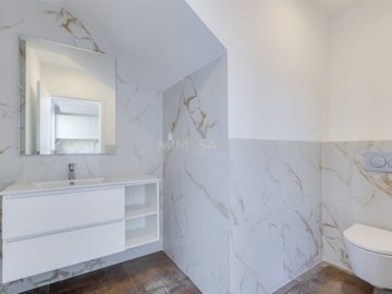 id8810ca01-0000-0500-0000-0000194d67c0