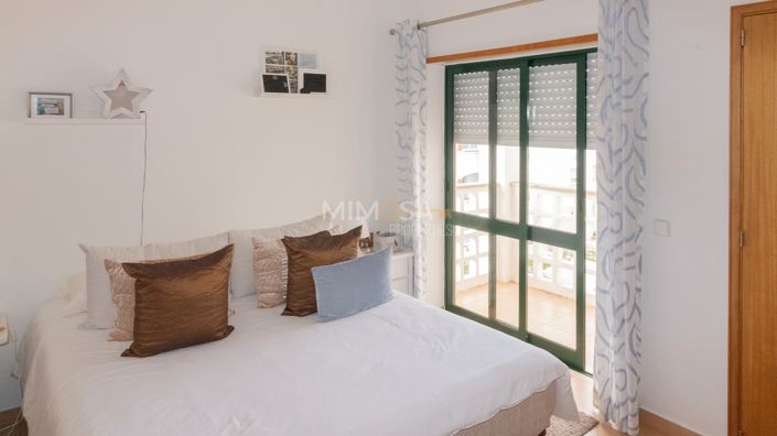 Image No.7-3 Bed Flat for sale