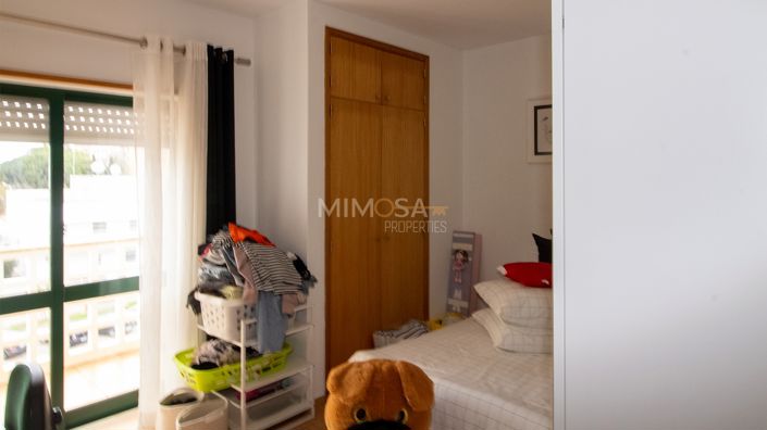 Image No.9-3 Bed Flat for sale