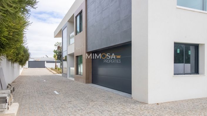 Image No.17-Propriété de 3 chambres à vendre à Lagos