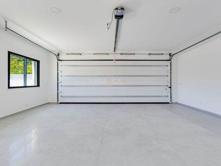 Image No.17-3 Bed House for sale