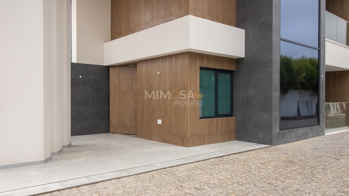 Image No.22-3 Bed Property for sale