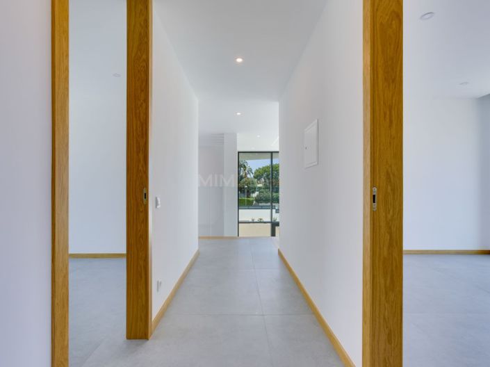 Image No.27-3 Bed House for sale