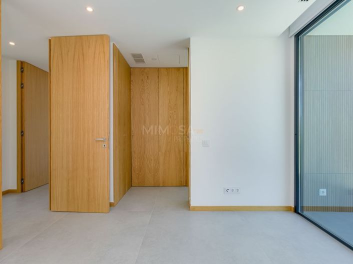 Image No.28-3 Bed House for sale