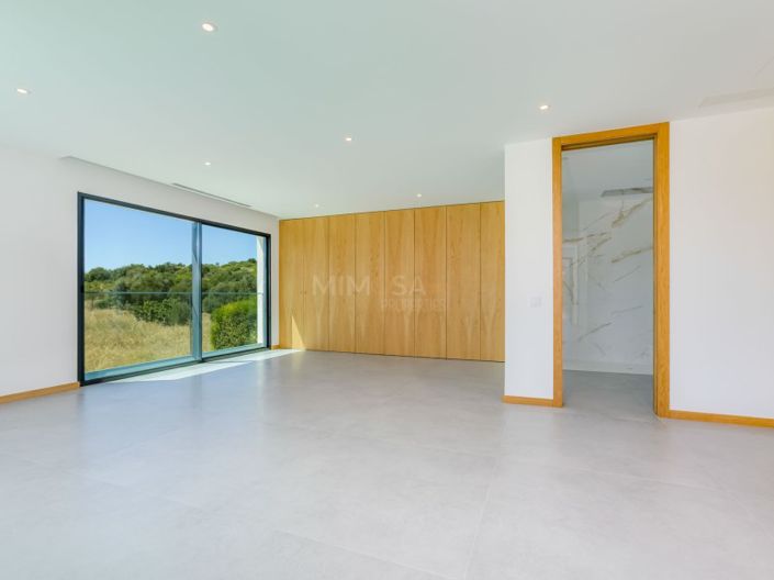 Image No.37-3 Bed House for sale