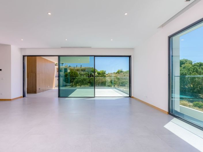 Image No.38-3 Bed House for sale