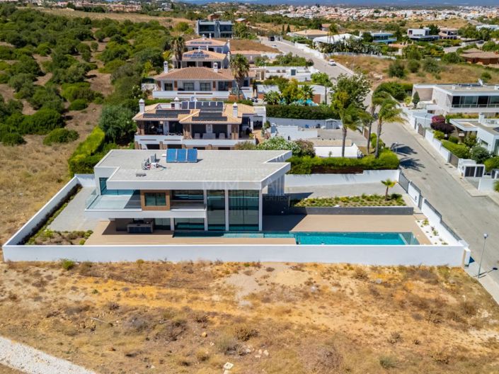 Image No.45-3 Bed House for sale