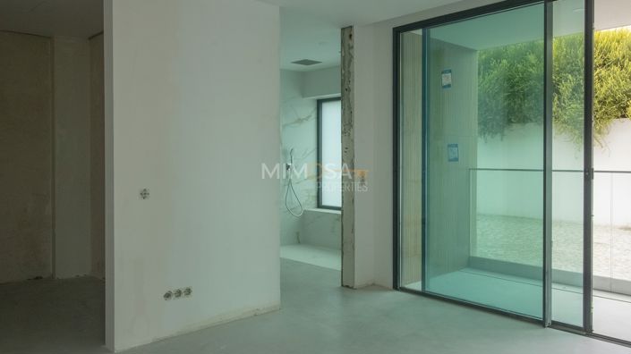 Image No.7-3 Bed Property for sale