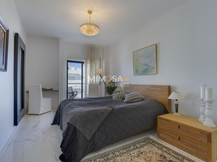 Image No.14-3 Bed Apartment for sale