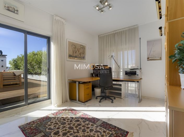Image No.17-3 Bed Apartment for sale