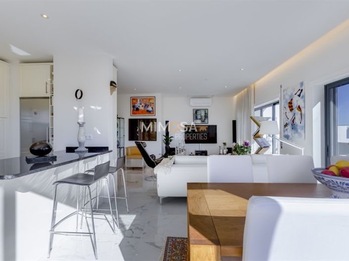 Image No.22-3 Bed Apartment for sale