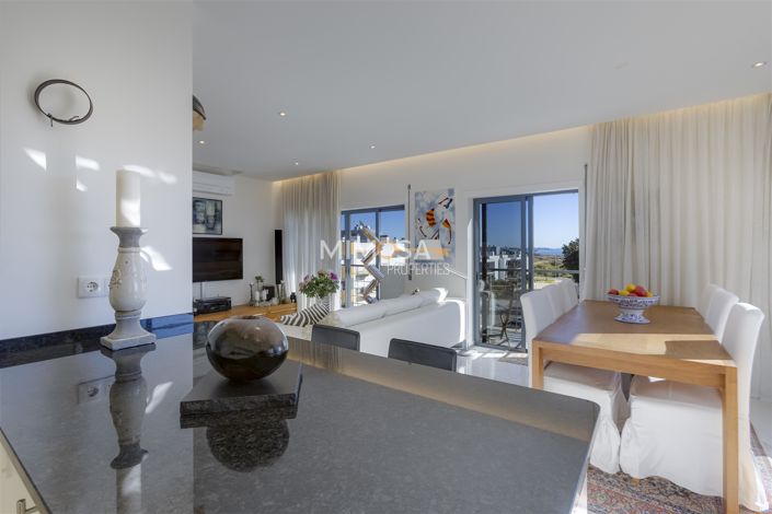 Image No.23-3 Bed Flat for sale