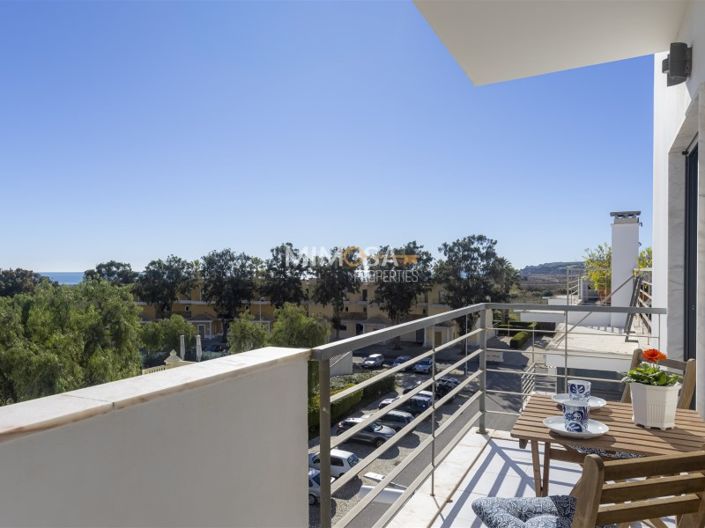 Image No.27-3 Bed Apartment for sale