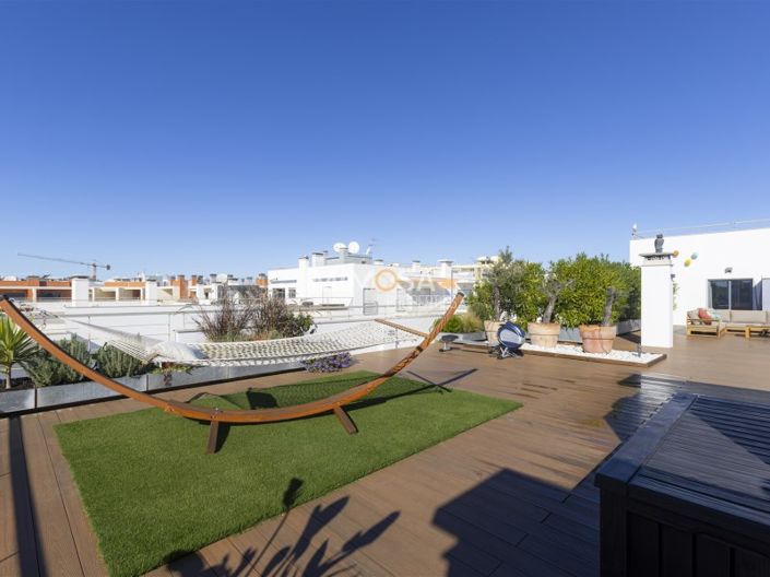 Image No.32-3 Bed Apartment for sale