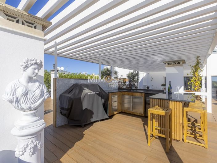 Image No.35-3 Bed Apartment for sale