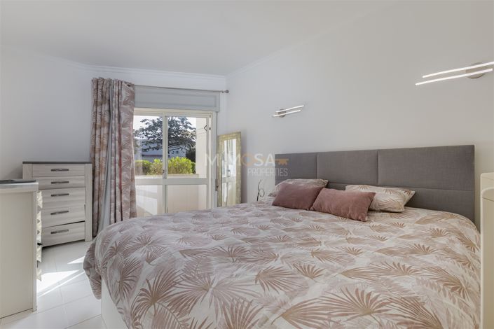 Image No.5-1 Bed Flat for sale