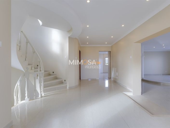 Image No.13-4 Bed House for sale