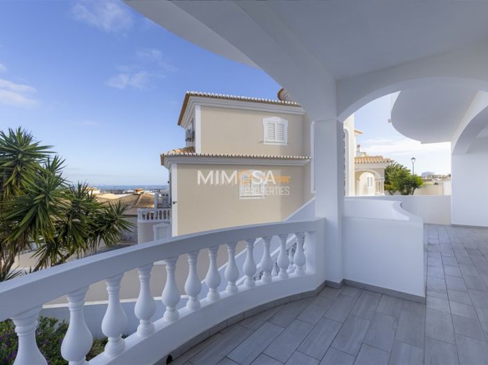 Image No.19-4 Bed House for sale
