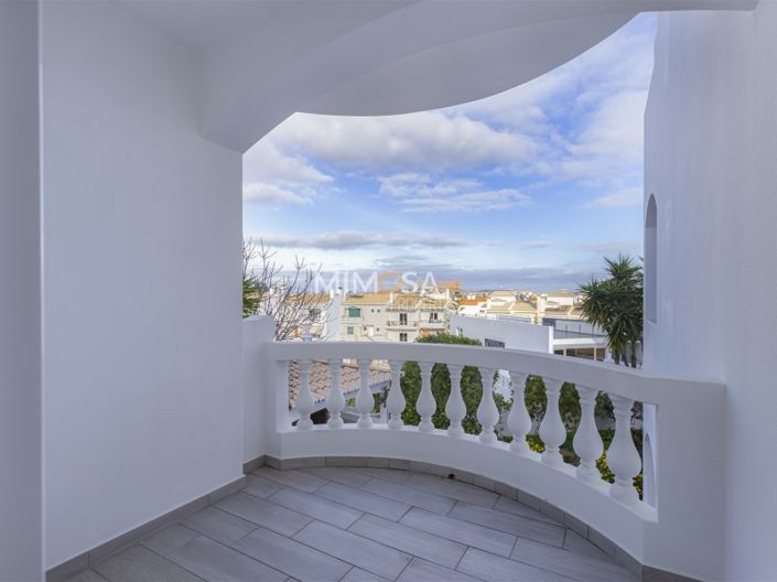 Image No.23-4 Bed House for sale