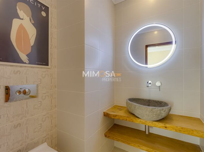 Image No.24-4 Bed House for sale
