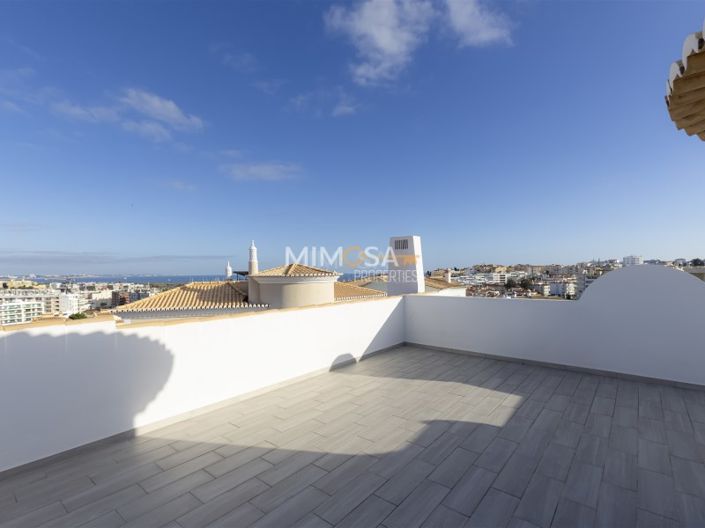 Image No.38-4 Bed House for sale