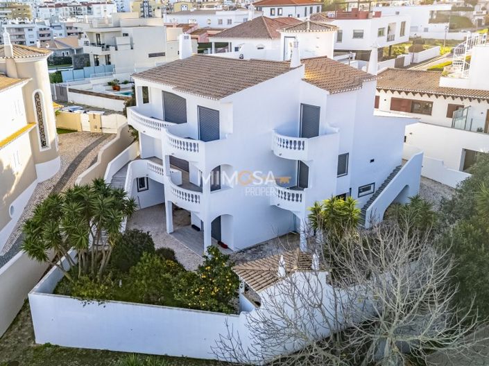 Image No.42-4 Bed House for sale