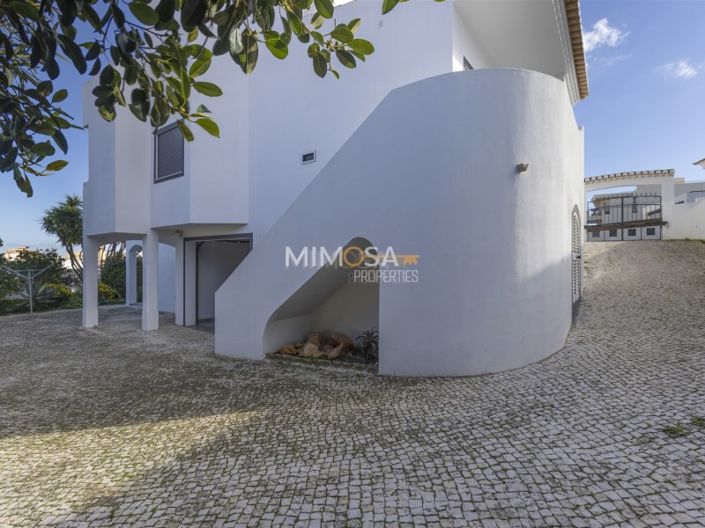 Image No.5-4 Bed House for sale