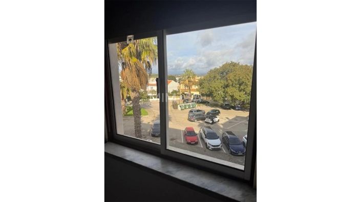 Image No.15-2 Bed Flat for sale