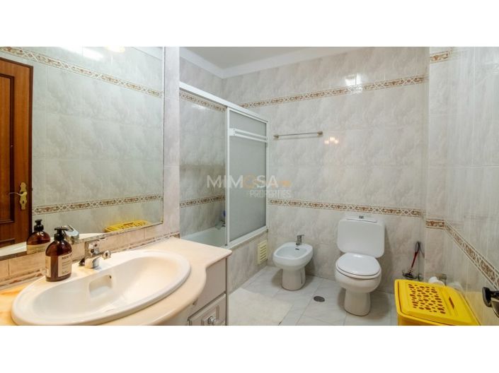 Image No.18-2 Bed Apartment for sale
