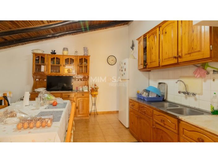 Image No.16-3 Bed Farmhouse for sale