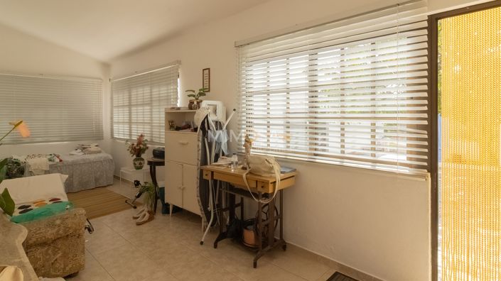 Image No.21-4 Bed Country House for sale